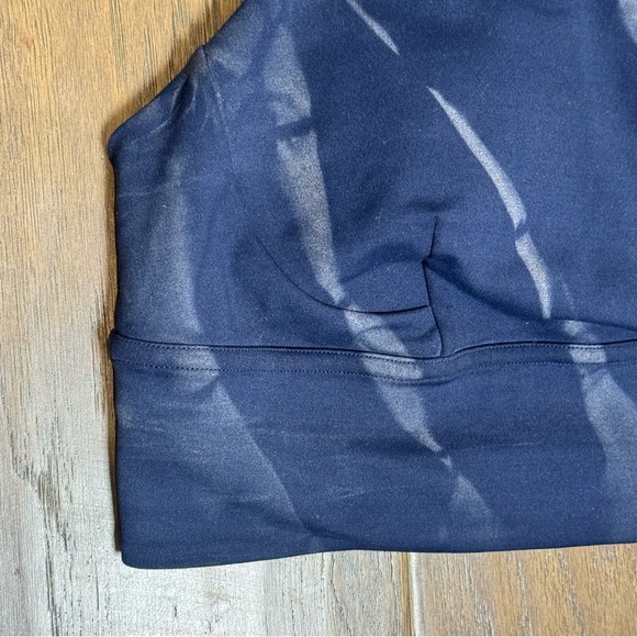 Lululemon Navy Tie-dye Wunder Train LL Sports Bra - Picture 5 of 12